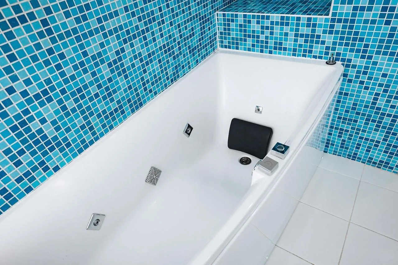 Cityapartments Kyiv Lva Tolstogo Daire